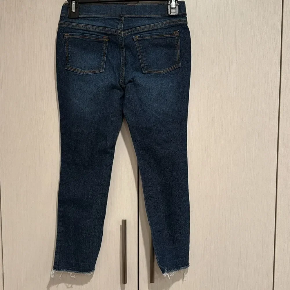 Skinny jeans a crop top